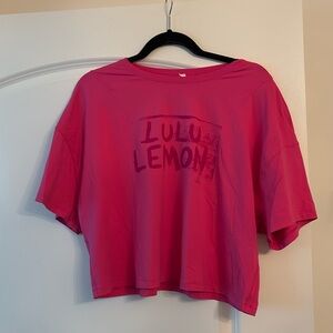 Lululemon Hot Pink t-shirt